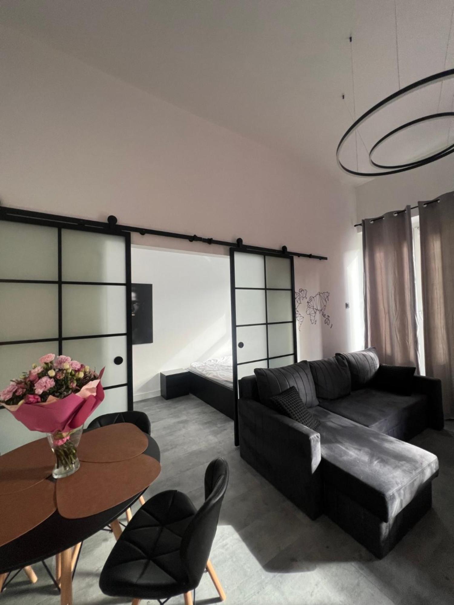 Loft W Centrum Z Jacuzzi Wrocław Exteriör bild