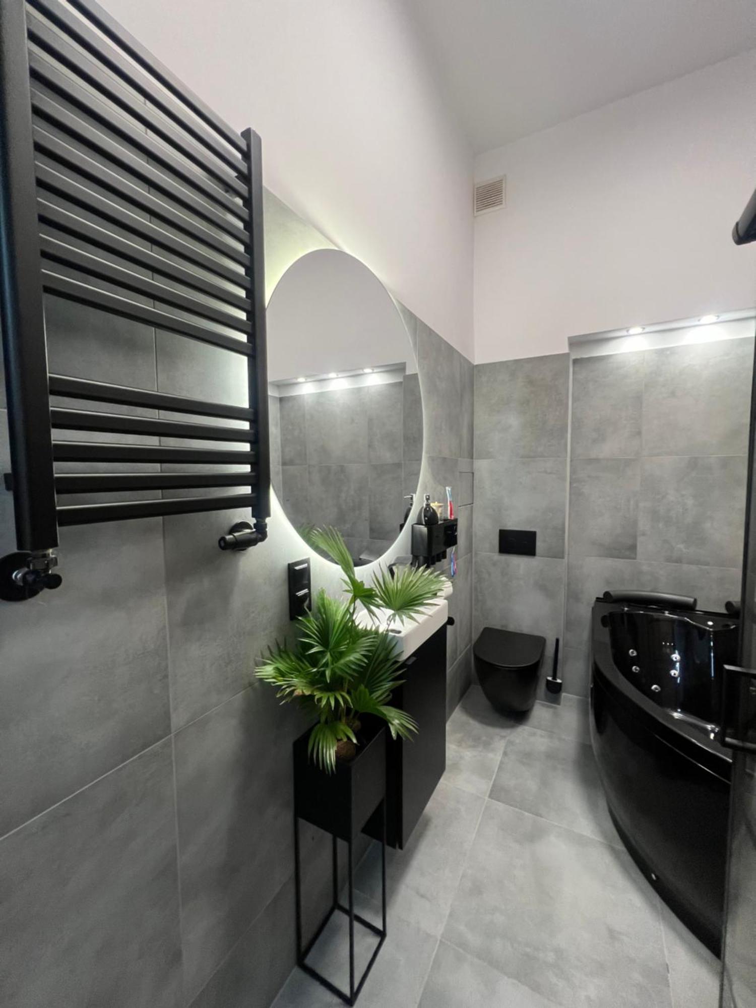 Loft W Centrum Z Jacuzzi Wrocław Exteriör bild